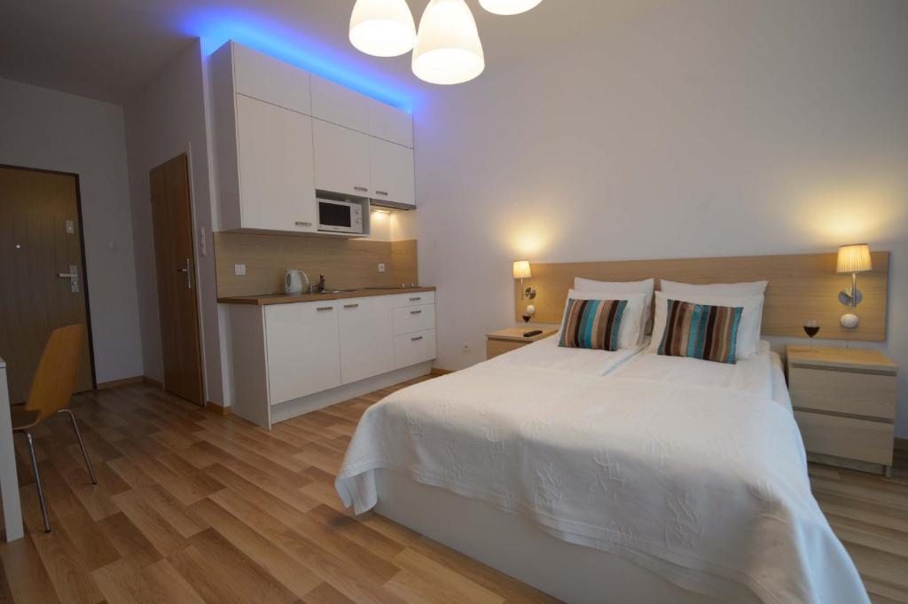 Apartamenty Karawela - Nadmorski Dwor Гданськ Номер фото